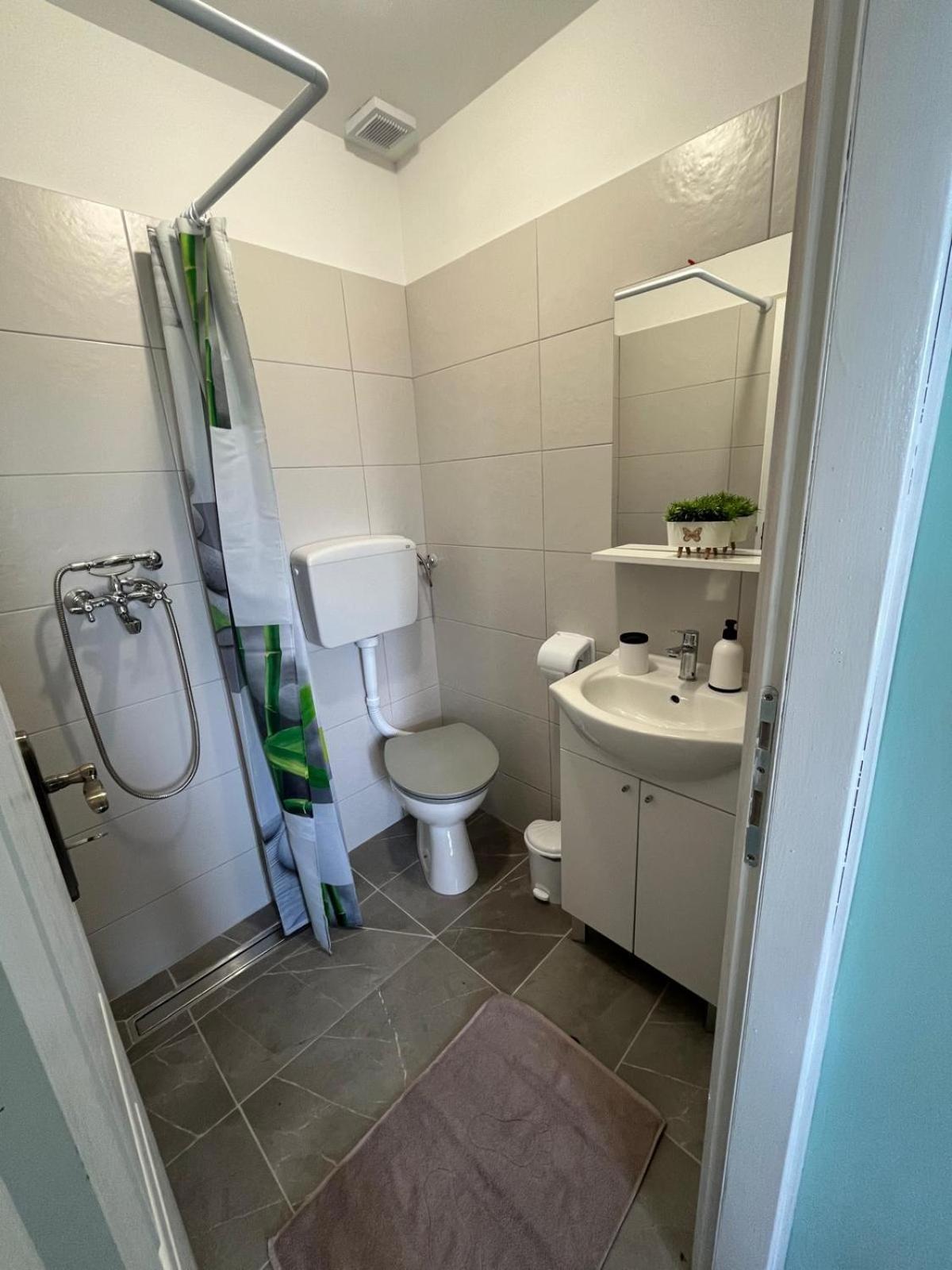 Appartement Wooden House Ante Self Check - In And Check - Out à Otočac Extérieur photo
